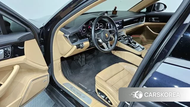 Porsche Panamera (971) 2018 Черный из Кореи, фото 2