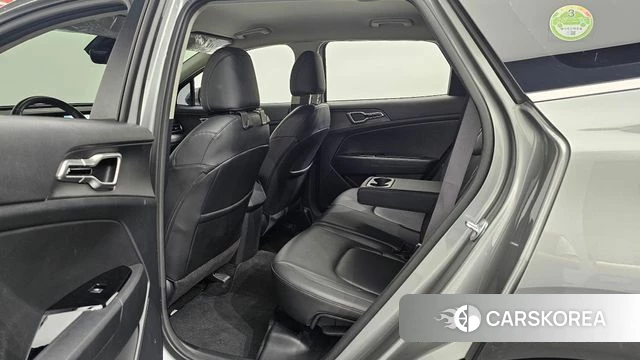 Kia Sportage 5th Generation 2023 Серебристо-серый из Кореи, фото 2