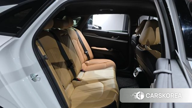 Kia K5 3rd generation 2023 Белый из Кореи, фото 2
