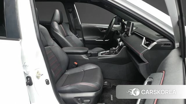 Toyota RAV4 5th Generation 2025 Белый из Кореи, фото 2