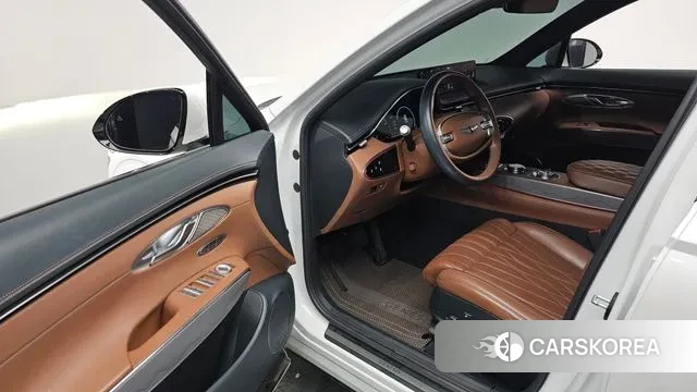 Genesis GV70 2021 Белый из Кореи, фото 2