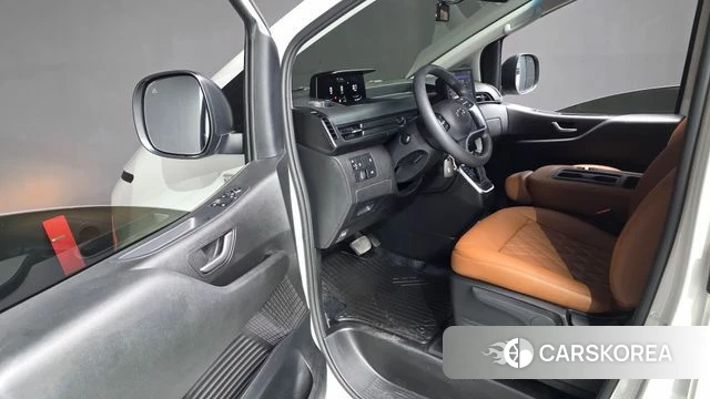 Hyundai Staria 2021 Белый из Кореи, фото 2