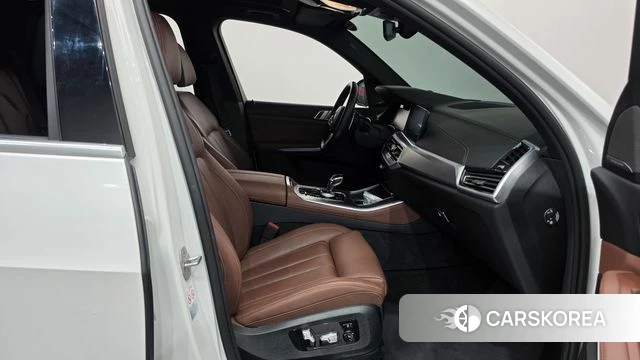 BMW X5 (G05) 2021 Белый из Кореи, фото 2