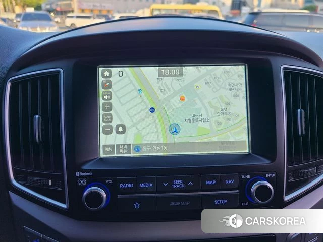 Hyundai The New Grand Starex 2018 Серебряный из Кореи, фото 2