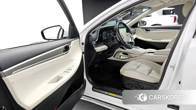 Hyundai The New Grandeur IG Hybrid 2022 Белый из Кореи, фото 2