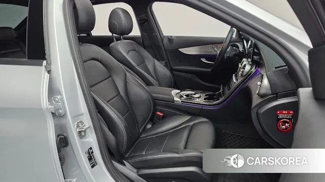 Mercedes-Benz C-Class W205 2021 Серебряный из Кореи, фото 2