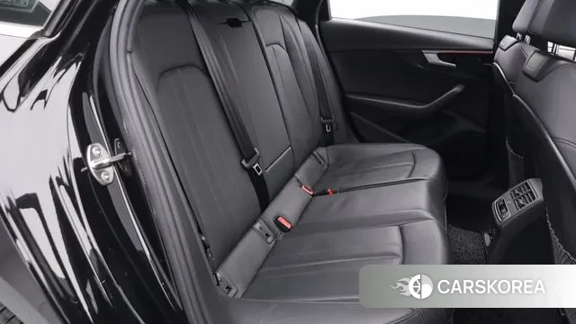 Audi A4 (B9) 2020 Черный из Кореи, фото 2