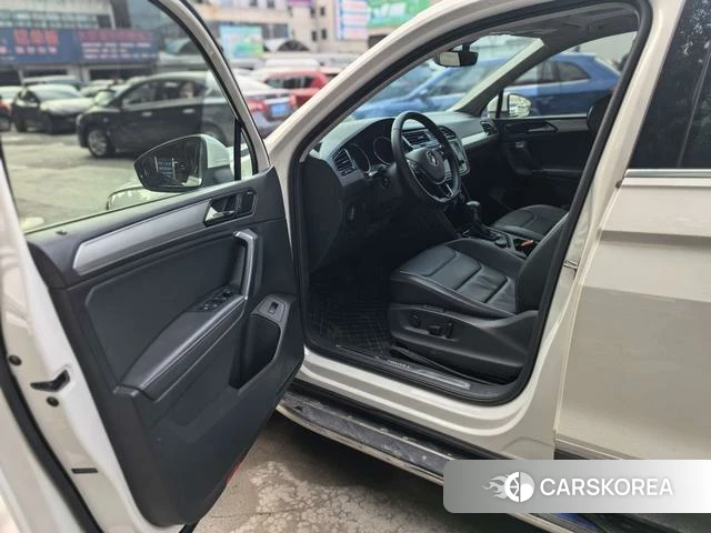 Volkswagen Tiguan L 2019 Белый из Китая, фото 2