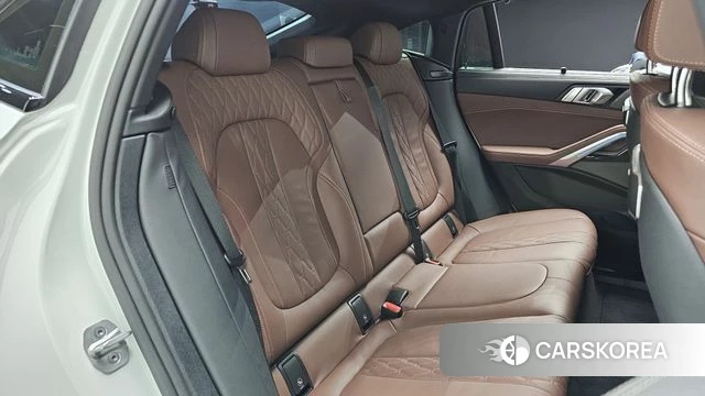 BMW X6 (G06) 2025 Белый из Кореи, фото 2