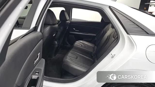 Hyundai Avante Hybrid (CN7) 2022 Белый из Кореи, фото 2