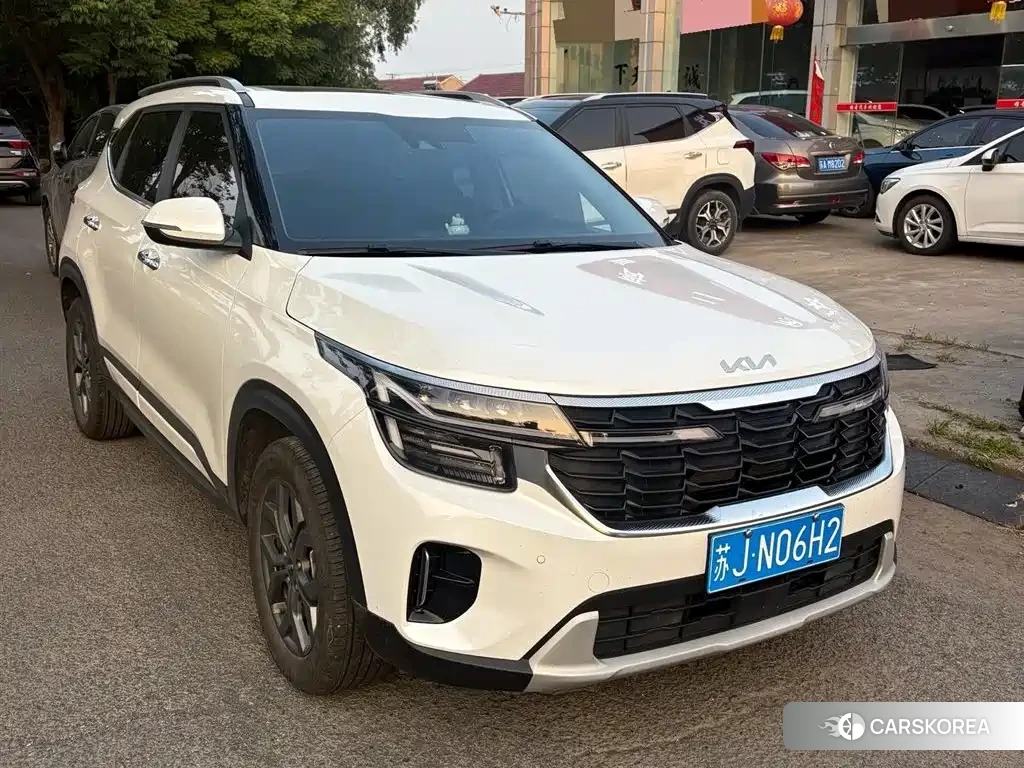 Kia Seltos 2024 Белый из Китая, фото 2