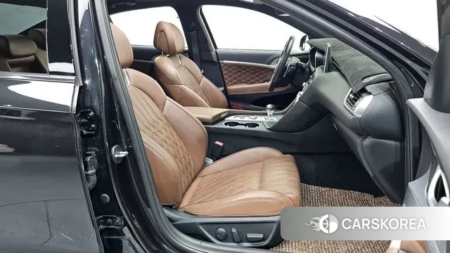 Genesis G70 2018 Черный из Кореи, фото 2