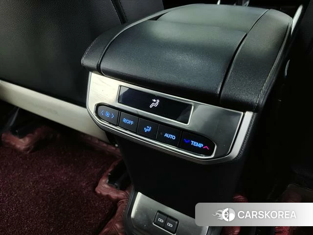 Toyota Highlander 2022 Белый из Китая, фото 2