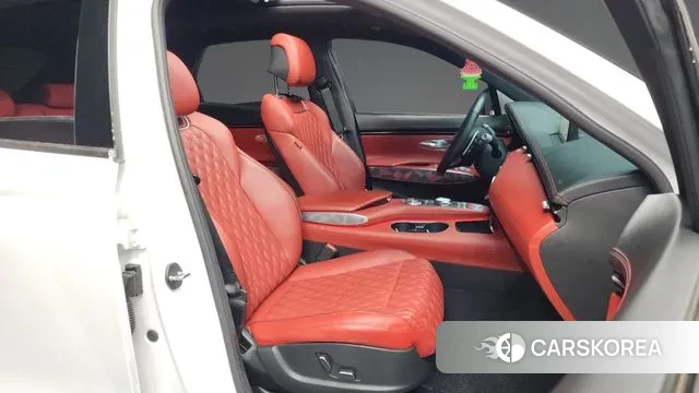 Genesis GV70 2021 Белый из Кореи, фото 2