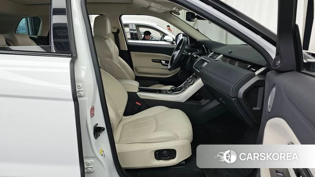 Land Rover Range Rover Evoque 2018 Белый из Кореи, фото 2