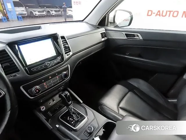 Ssangyong Rexton Sports 2018 Серебристо-серый из Кореи, фото 2