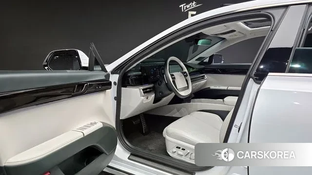 Hyundai Grandeur Hybrid (GN7) 2023 Белый из Кореи, фото 2