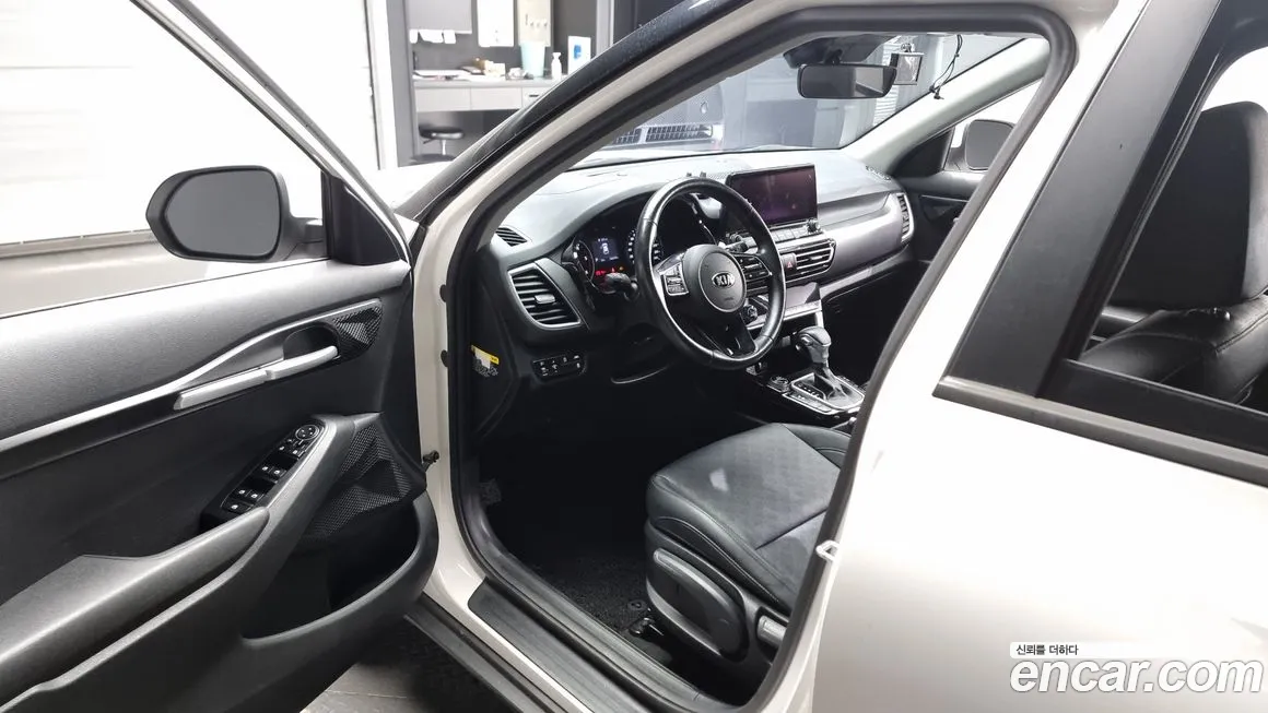 Kia Seltos 2019 Белый из Кореи, фото 2