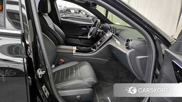 Mercedes-Benz C-Class W206 2024 Черный из Кореи, фото 2