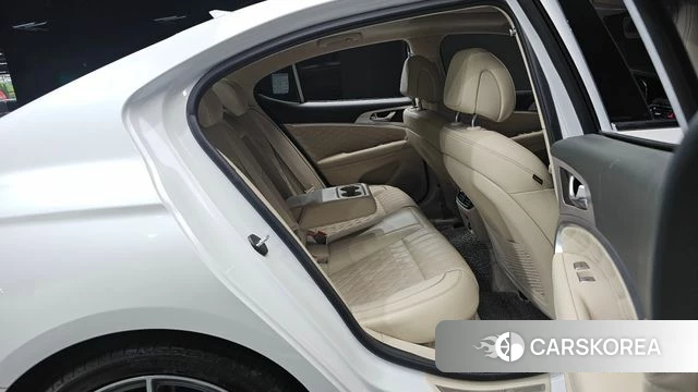 Genesis The New G70 2022 Белый из Кореи, фото 2