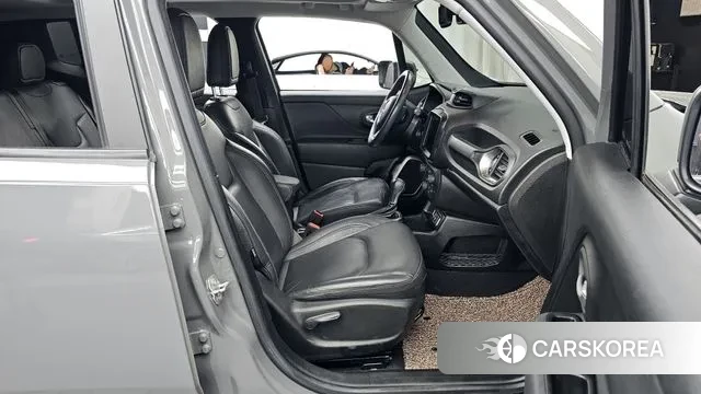 Jeep Renegade 2021 Серый из Кореи, фото 2