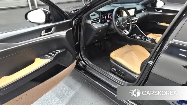 Kia K5 Hybrid 3rd Generation 2023 Черный из Кореи, фото 2