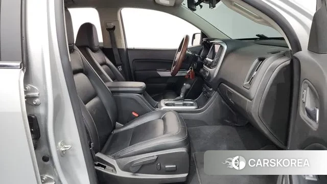 Chevrolet (GM Daewoo) Colorado 2020 Серебристо-серый из Кореи, фото 2