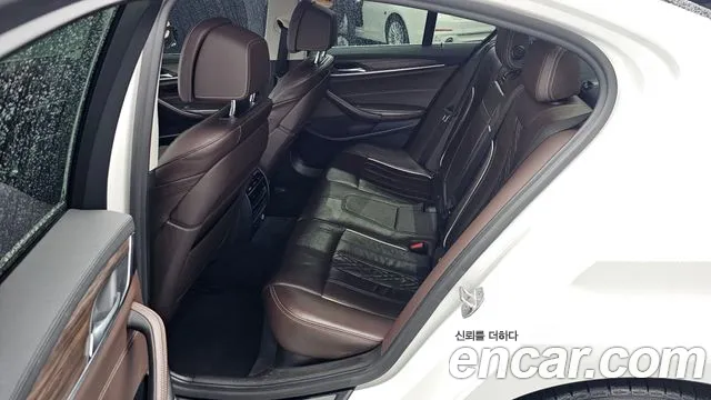 BMW 5 Series (G30) 2019 Белый из Кореи, фото 2