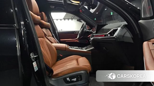 BMW X7 (G07) 2023 Черный из Кореи, фото 2