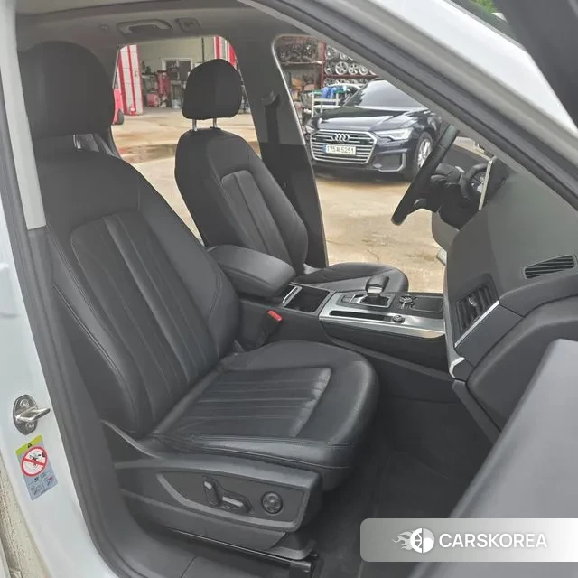 Audi Q5 (FY) 2020 Белый из Кореи, фото 2