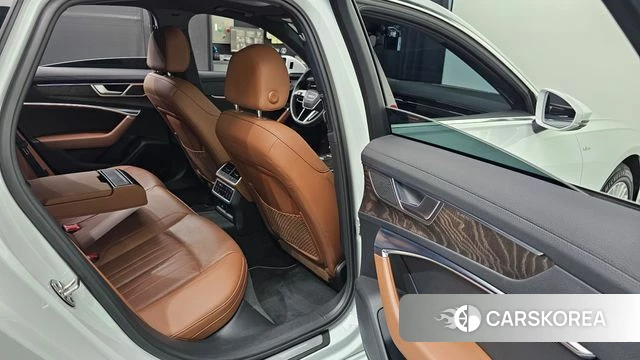 Audi A6 (C8) 2020 Белый из Кореи, фото 2