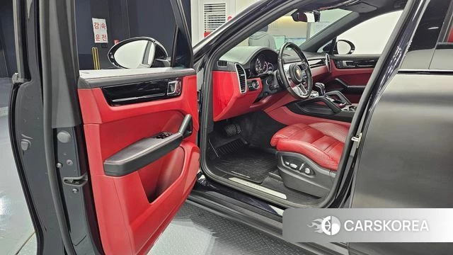 Porsche Cayenne (PO536) 2020 Черный из Кореи, фото 2