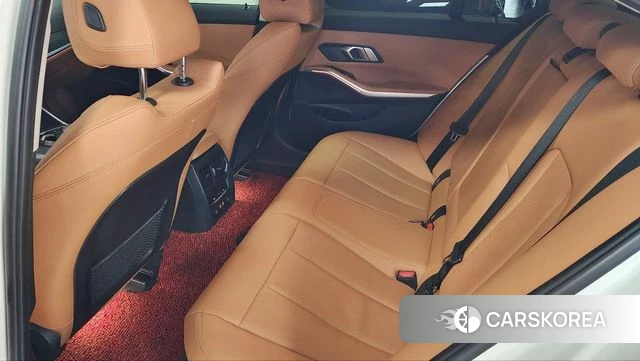 BMW 3 Series (G20) 2022 Белый из Кореи, фото 2