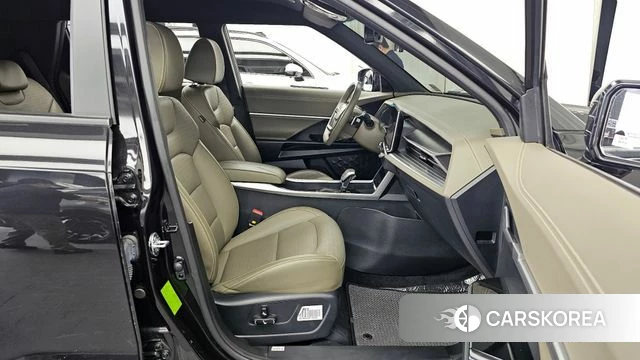 Ssangyong Torres 2022 Черный из Кореи, фото 2