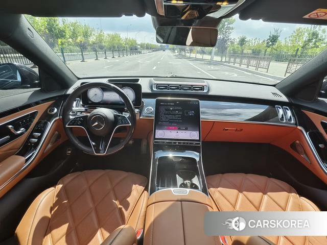 Mercedes-Benz Maybach S-class 2023 Черный из Китая, фото 2