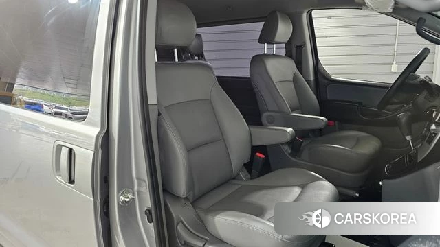 Hyundai The New Grand Starex 2019 Серебряный из Кореи, фото 2