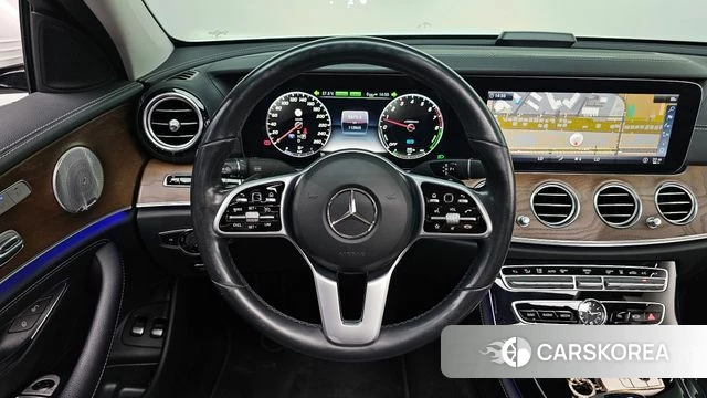 Mercedes-Benz E-Class W213 2019 Белый из Кореи, фото 2