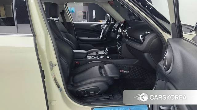 Mini Cooper S Clubman 2021 Жемчужный цвет из Кореи, фото 2