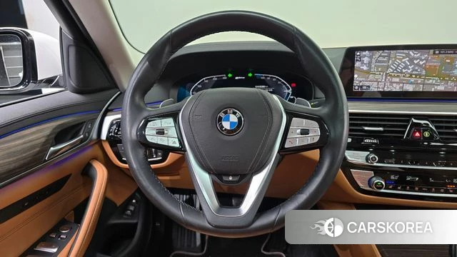 BMW 5 Series (G30) 2020 Белый из Кореи, фото 2