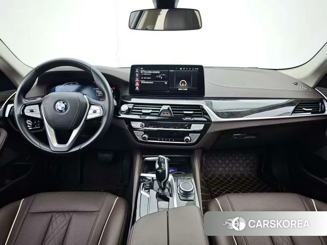 BMW 5 series 2022 Черный из Китая, фото 2