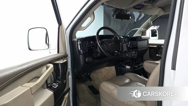 GMC Savana 2020 Белый из Кореи, фото 2