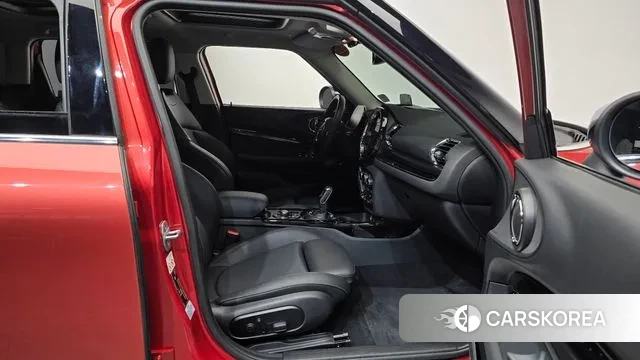 Mini Cooper Clubman 2021 Красный из Кореи, фото 2