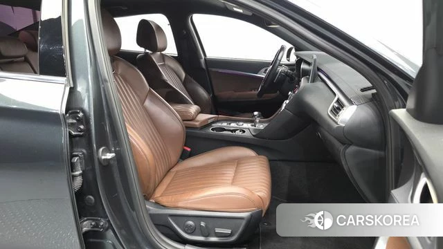 Genesis G70 2018 Серый из Кореи, фото 2