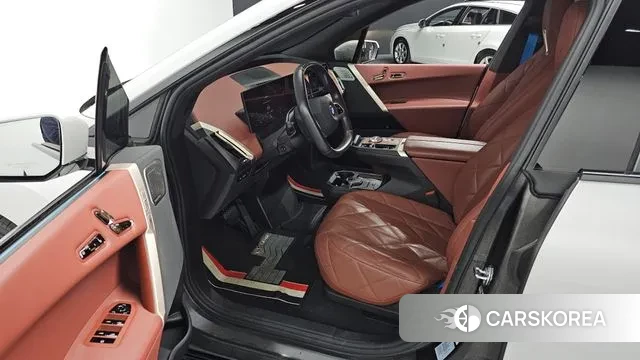 BMW iX 2023 Белый из Кореи, фото 2