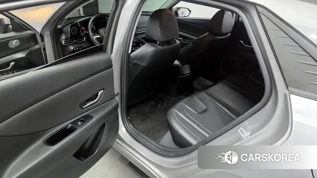 Hyundai Avante (CN7) 2021 Серебряный из Кореи, фото 2