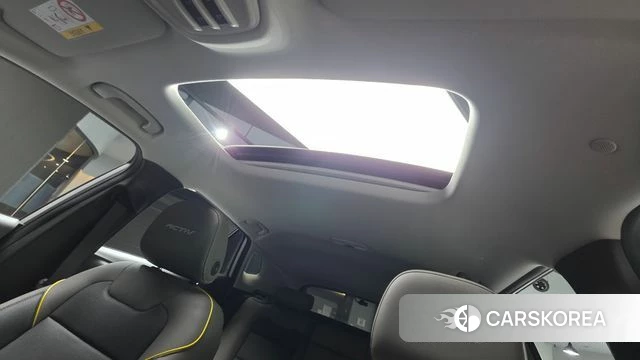 Chevrolet (GM Daewoo) Trax Crossover 2023 Белый из Кореи, фото 2
