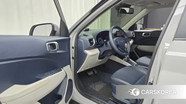 Hyundai Venue 2022 Серебряный из Кореи, фото 2