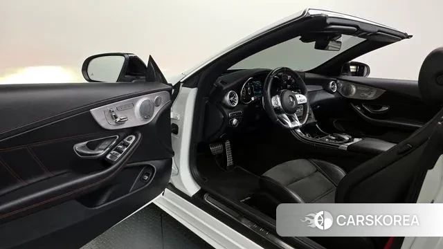 Mercedes-Benz C-Class W205 2019 Белый из Кореи, фото 2