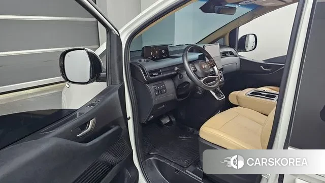 Hyundai Staria 2024 Белый из Кореи, фото 2