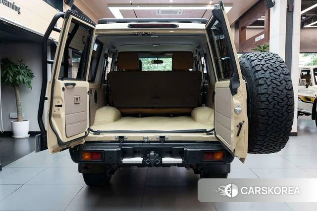 Toyota Land Cruiser (imported) 2024 Желтый из Китая, фото 2